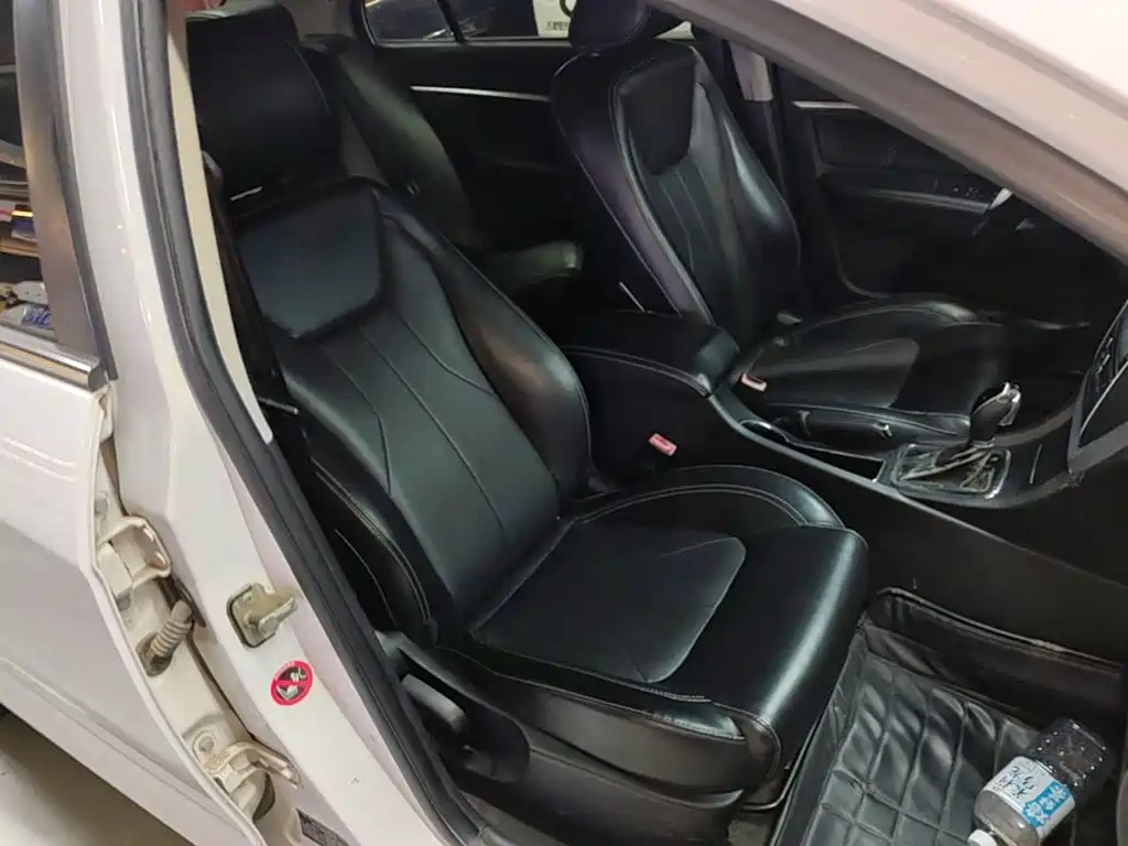 Geely Emgrand — миниатюра 25