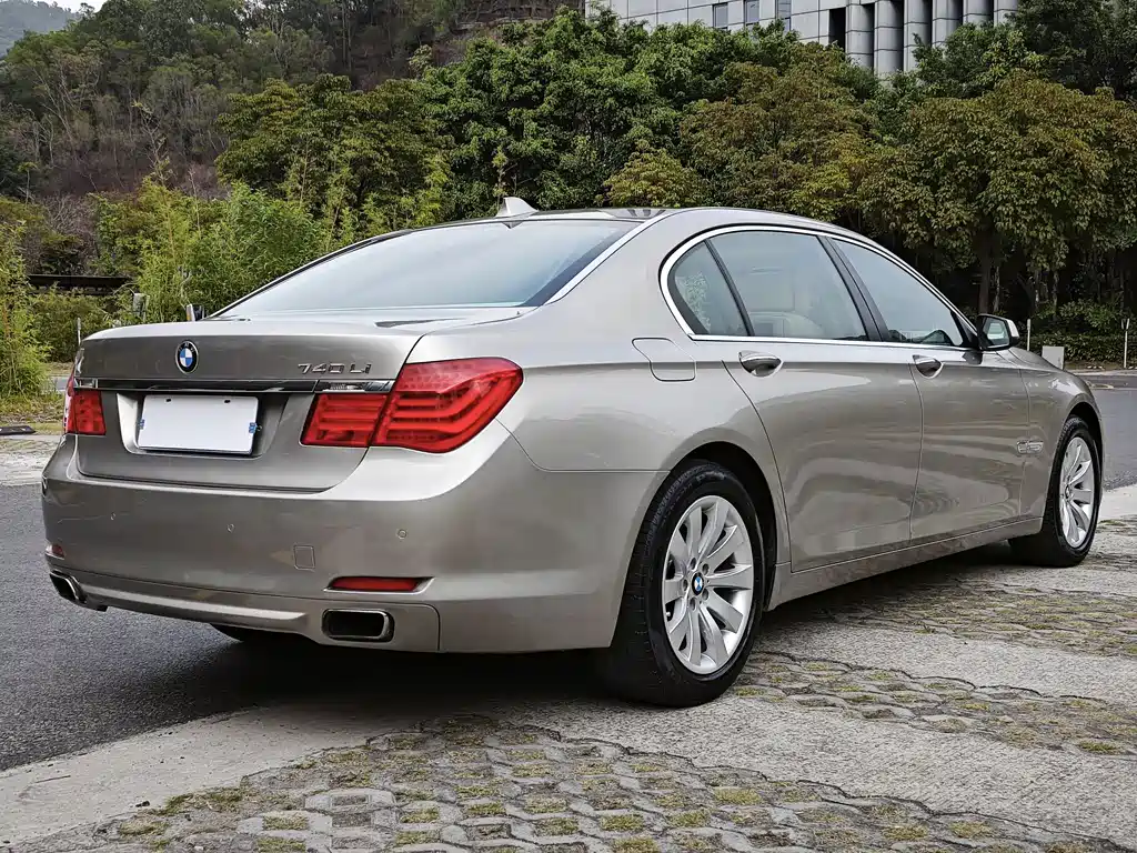 BMW 7 Series 7 2009 740Li Lead