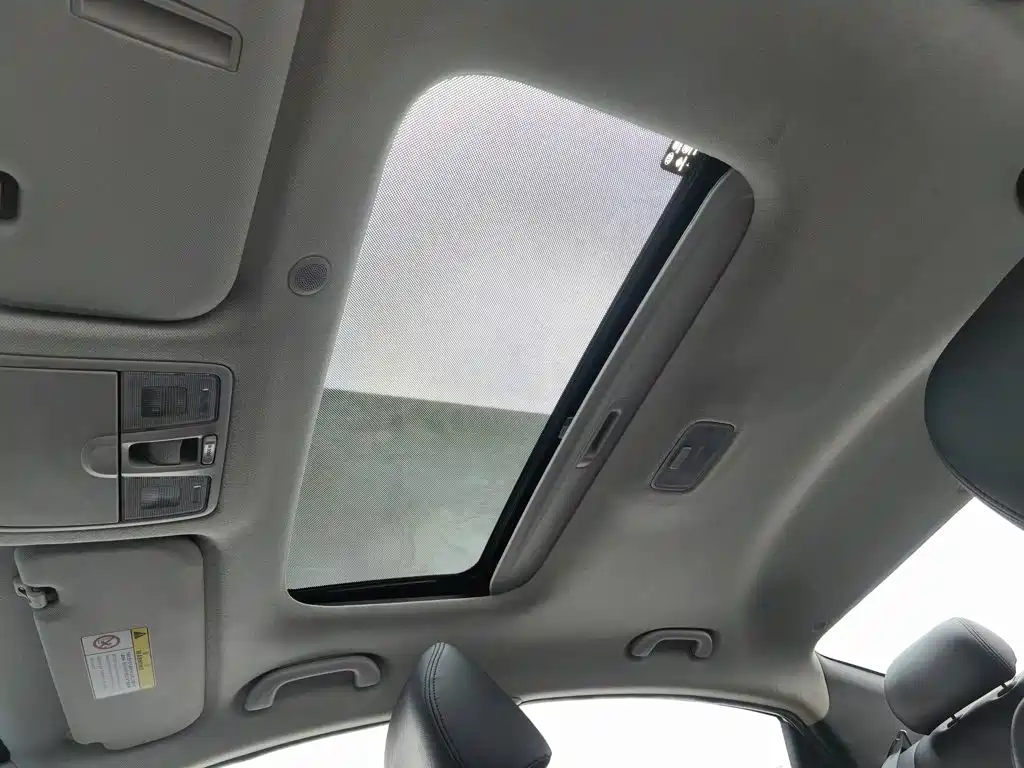 Hyundai Elantra Langdong — миниатюра 14