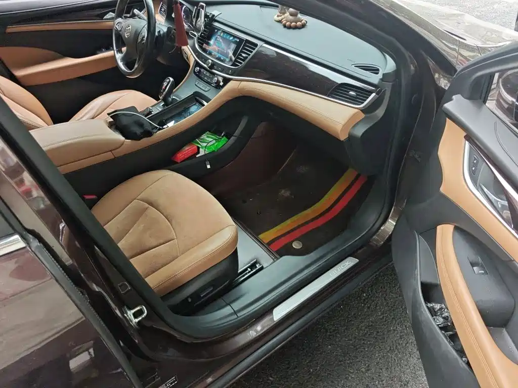 Buick LaCrosse — миниатюра 17
