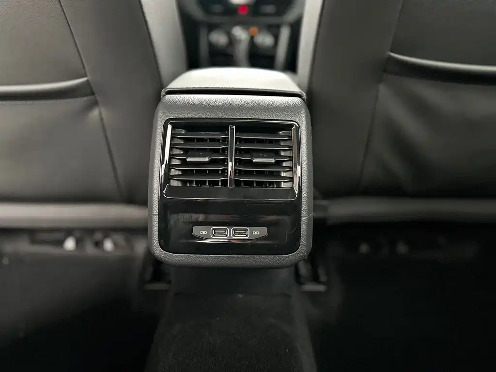 Volkswagen Sagitar — миниатюра 13