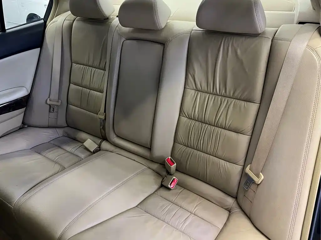 Honda Accord — миниатюра 12