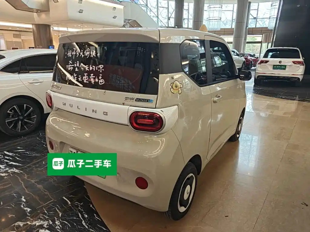 Wuling MINIEV — миниатюра 7