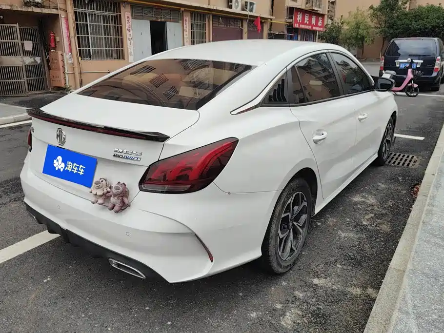 MG MG5 — миниатюра 3
