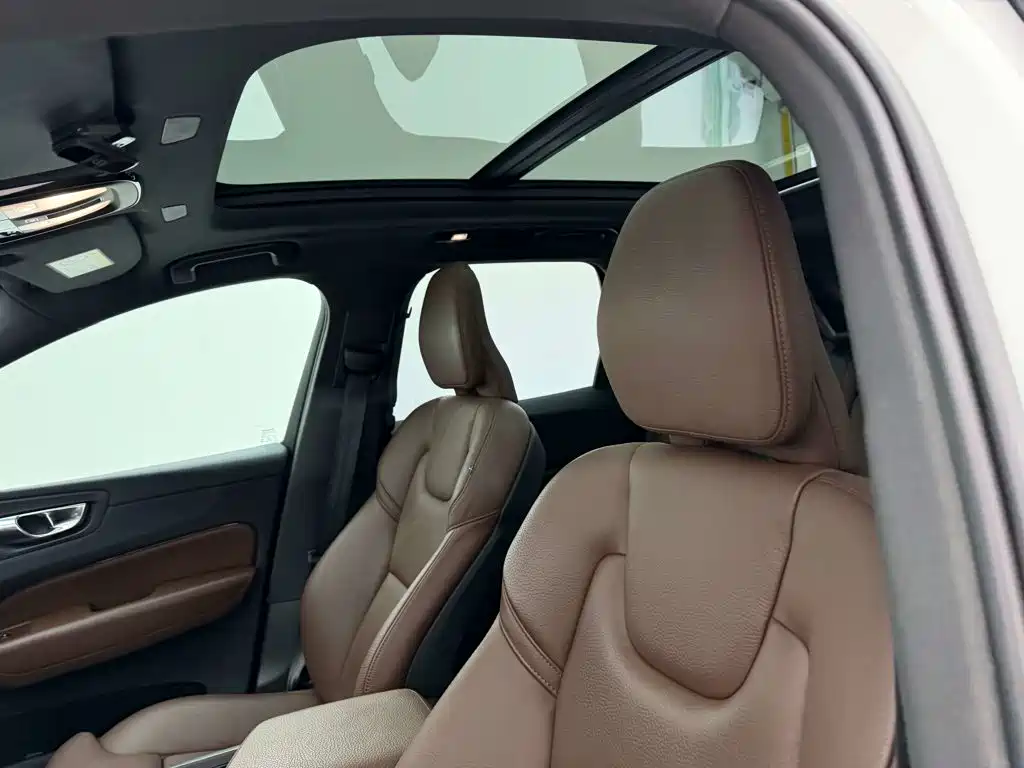 Volvo XC60 — миниатюра 29