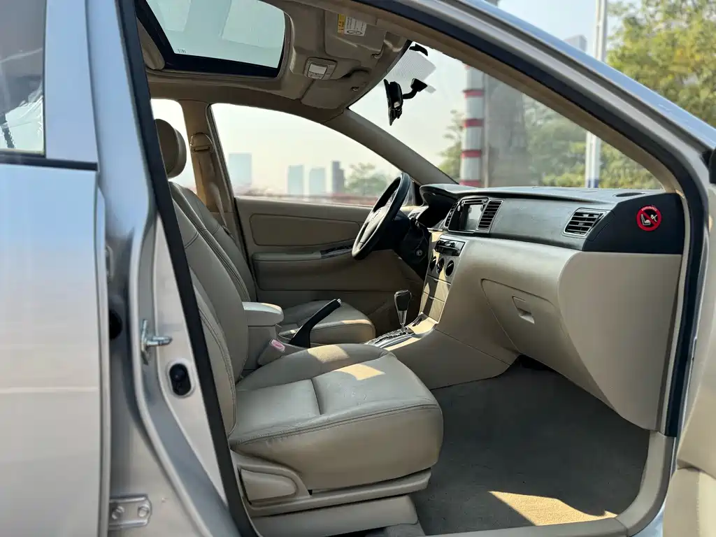 Toyota Corolla — миниатюра 10