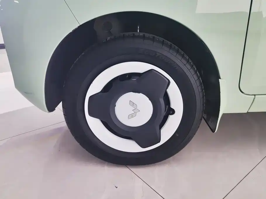 Wuling MINIEV — миниатюра 6