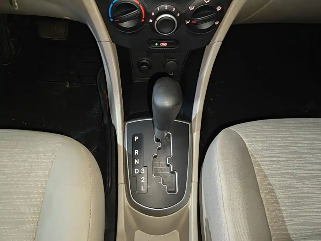 Hyundai Verna — миниатюра 14