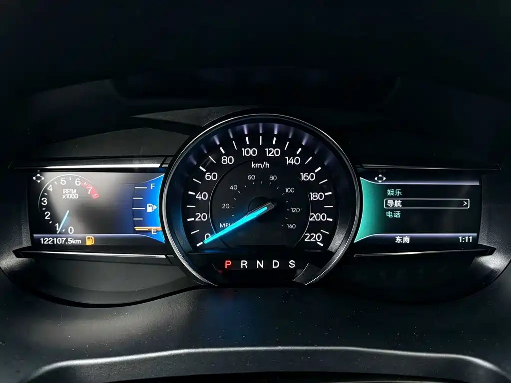 Ford Explorer (Import) — миниатюра 10