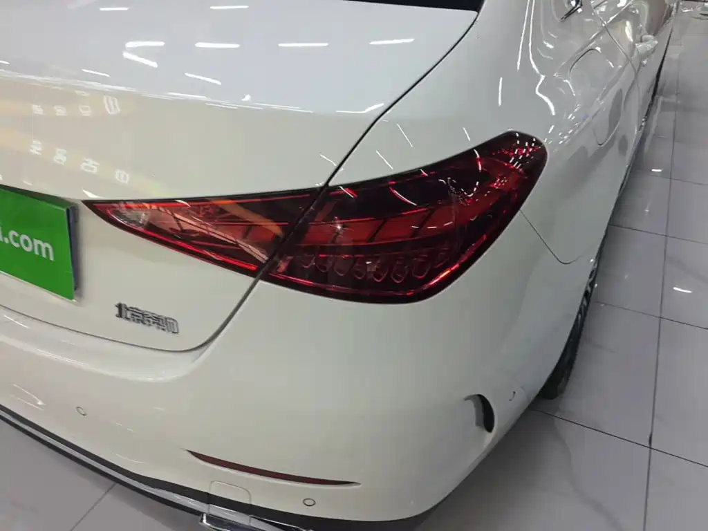 Mercedes-Benz C-Class — миниатюра 8