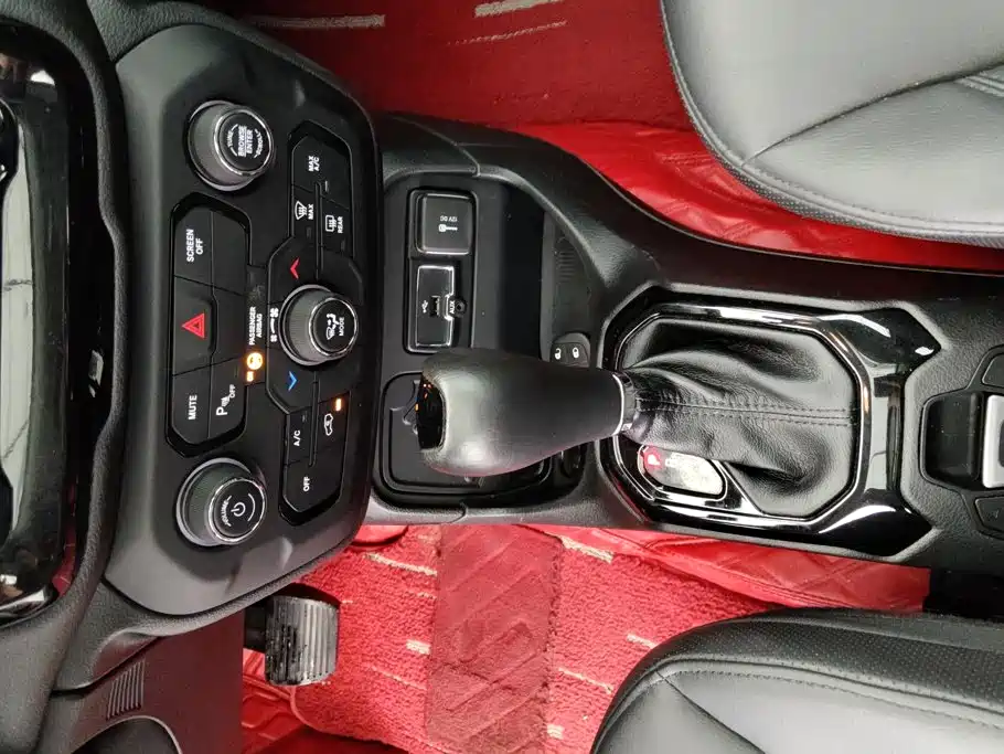 Jeep Renegade — миниатюра 16