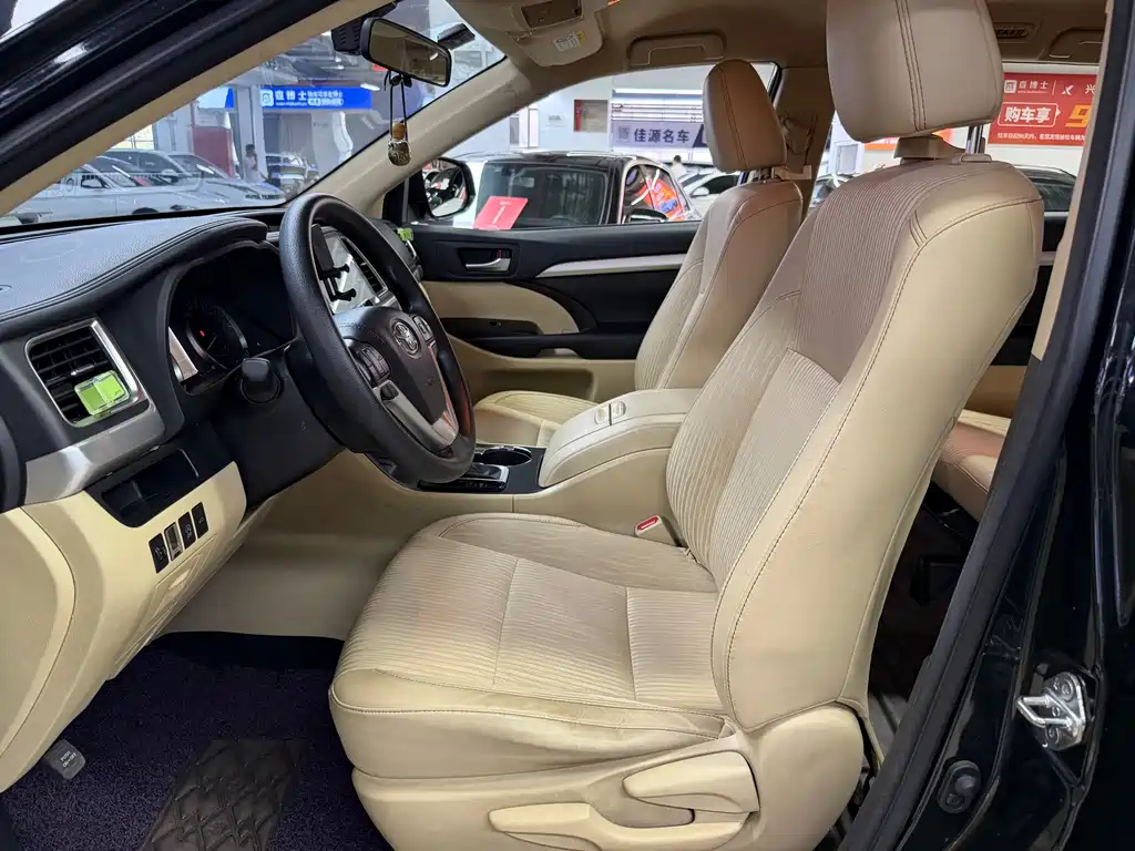 Toyota Highlander — миниатюра 14