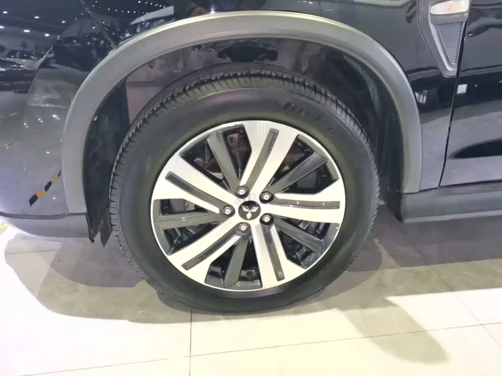 Mitsubishi ASX — миниатюра 23