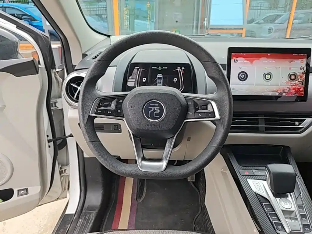 BYD Yuan Pro — миниатюра 11
