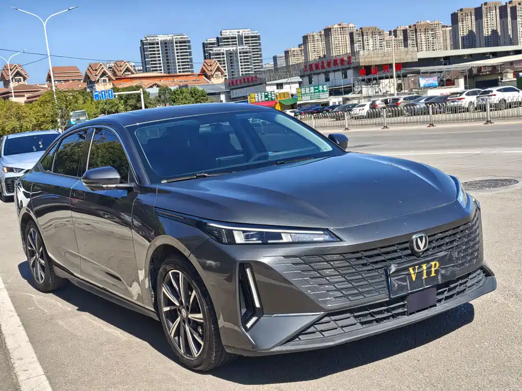 Changan Yida — миниатюра 3