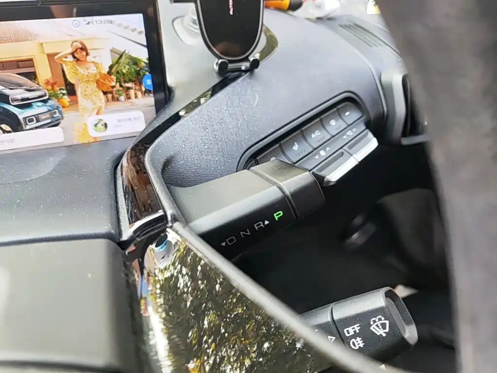Baojun KiWi EV — миниатюра 14