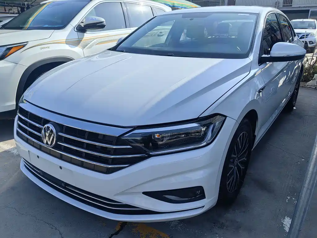 Volkswagen Sagitar 2021