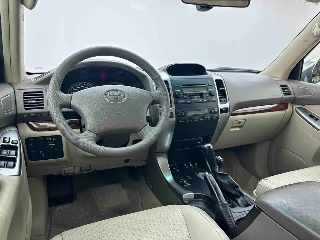 Toyota Prado — миниатюра 14
