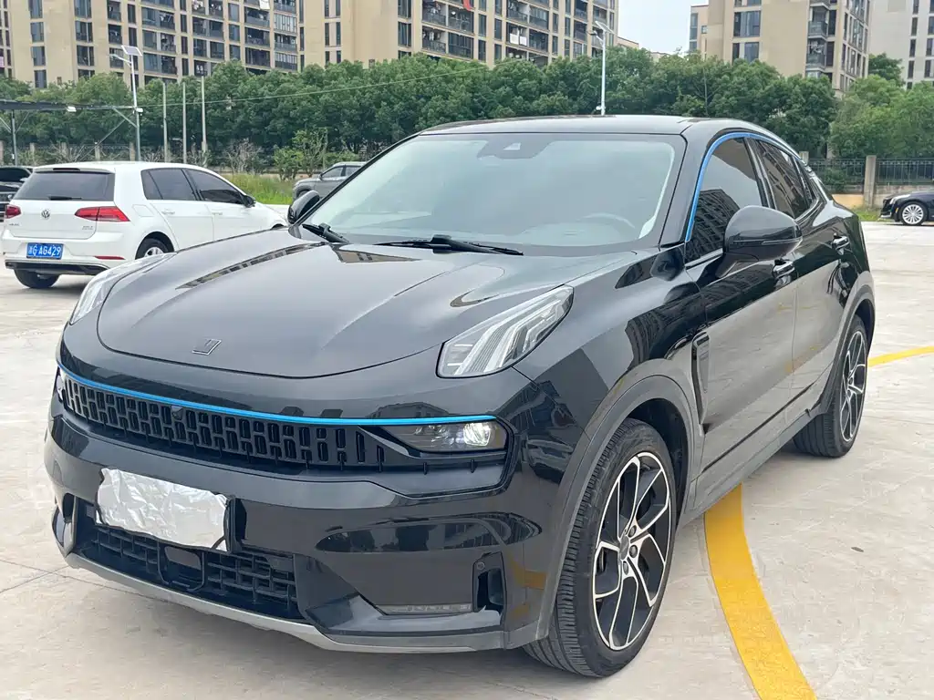 Купить Lynk & Co 05