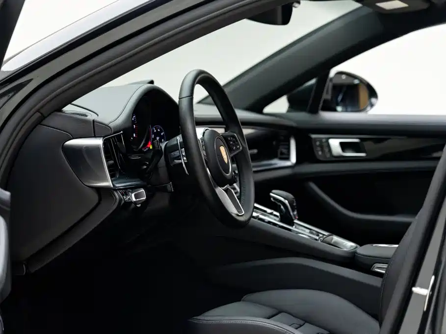 Porsche Panamera — миниатюра 8