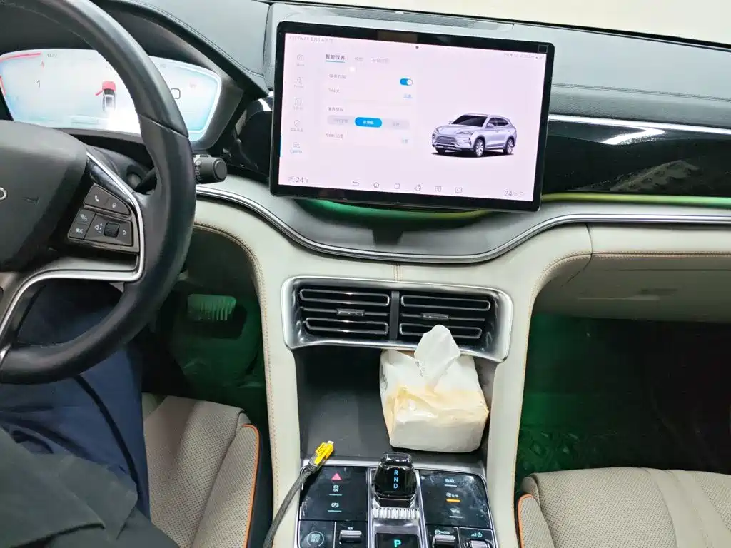BYD PLUS New Energy — миниатюра 9