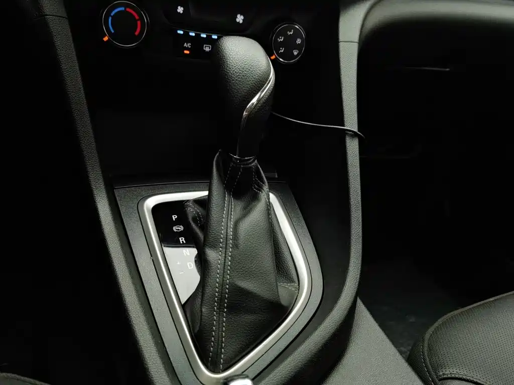 Buick Excelle — миниатюра 13