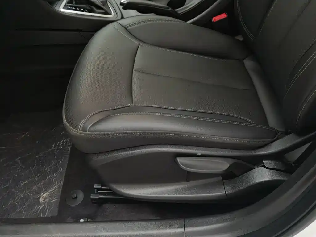 Buick Excelle — миниатюра 20