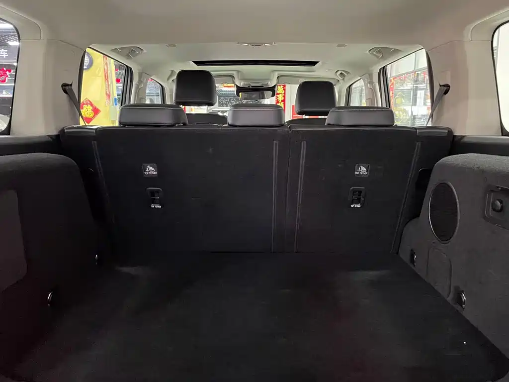 TANK TANK 300 NEW ENERGY