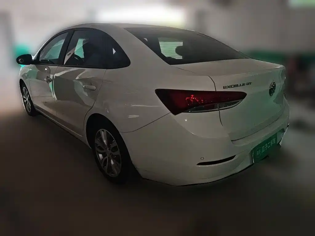 Buick Excelle — миниатюра 4