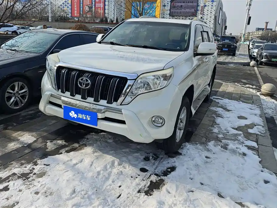 TOYOTA PRADO