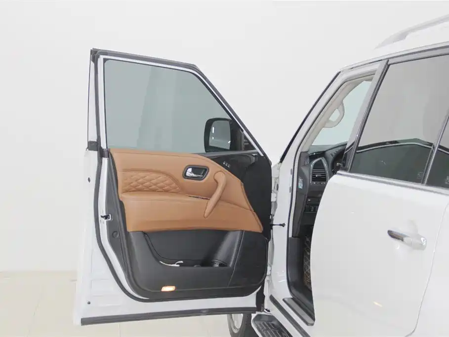 Infiniti QX80 2019 5.6L Pro