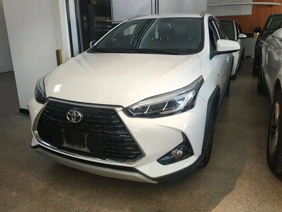 Toyota Yaris L