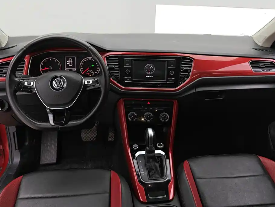 Volkswagen T-Roc — миниатюра 12