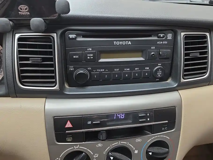 Toyota Corolla — миниатюра 13