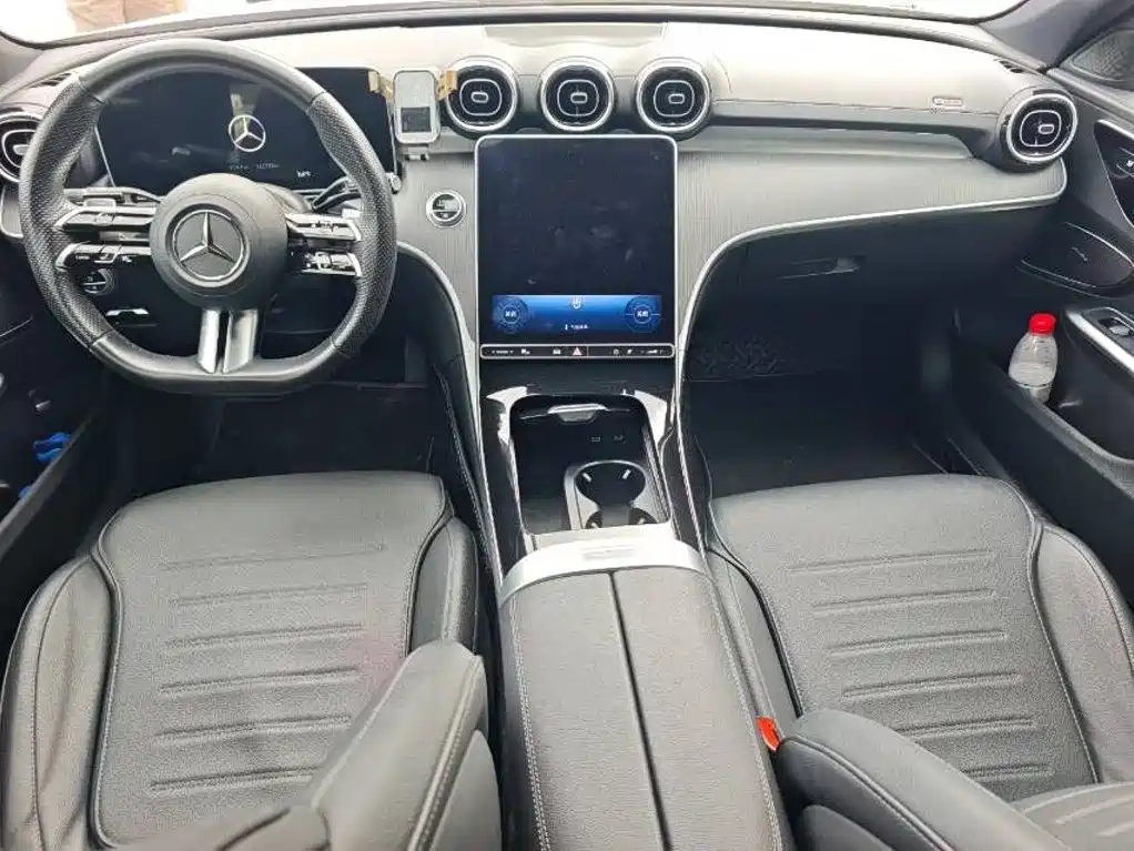 Mercedes-Benz C-Class — миниатюра 6