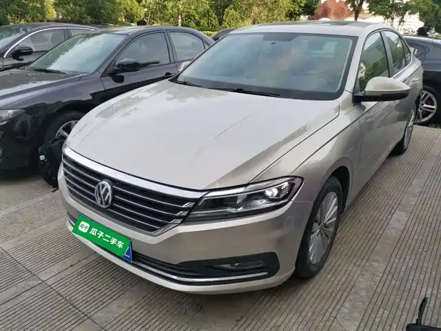 VOLKSWAGEN LAVIDA 2019