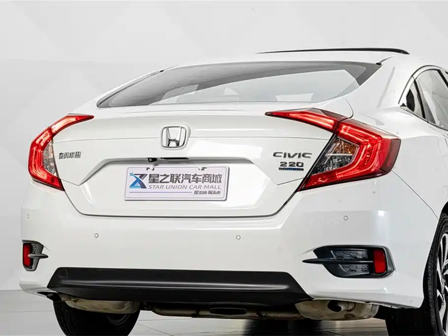 Honda Civic 2016 220TURBO CVT Luxury