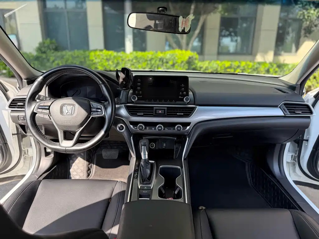 Honda Accord — миниатюра 4