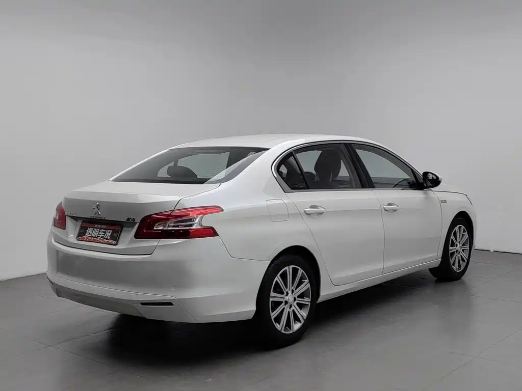 Peugeot 408 — миниатюра 2