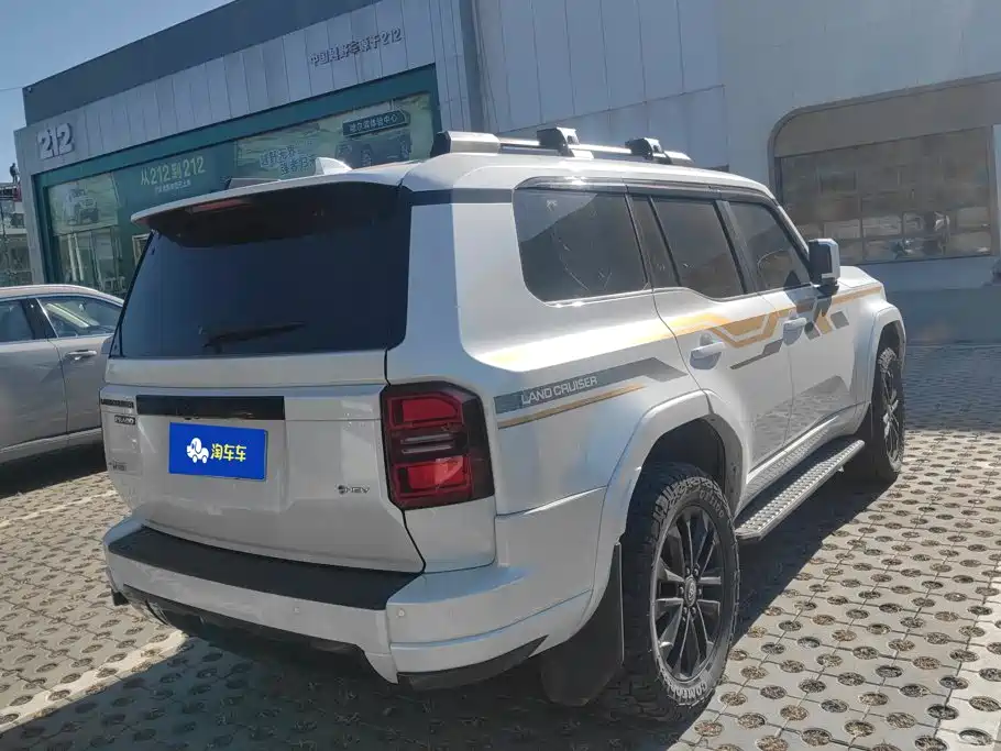 Toyota Prado — миниатюра 3