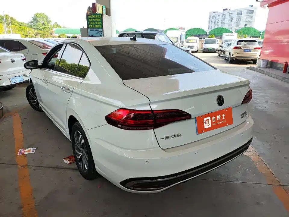 Volkswagen Bora — миниатюра 5