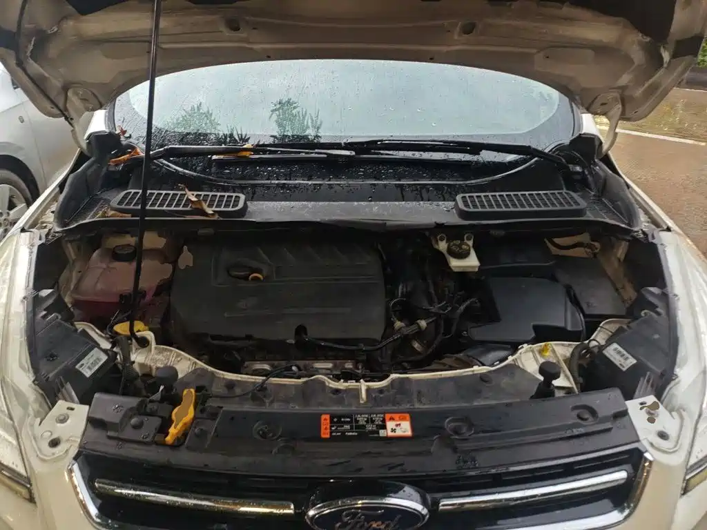 Ford Kuga — миниатюра 16