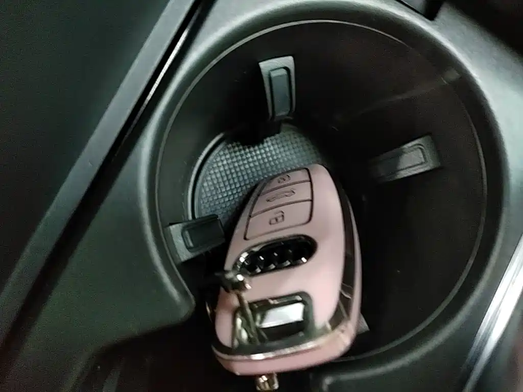 Audi A7L — миниатюра 9