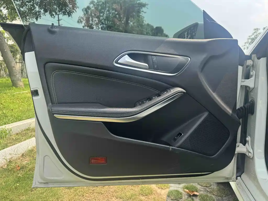 Mercedes-Benz CLA 2016 CLA 200