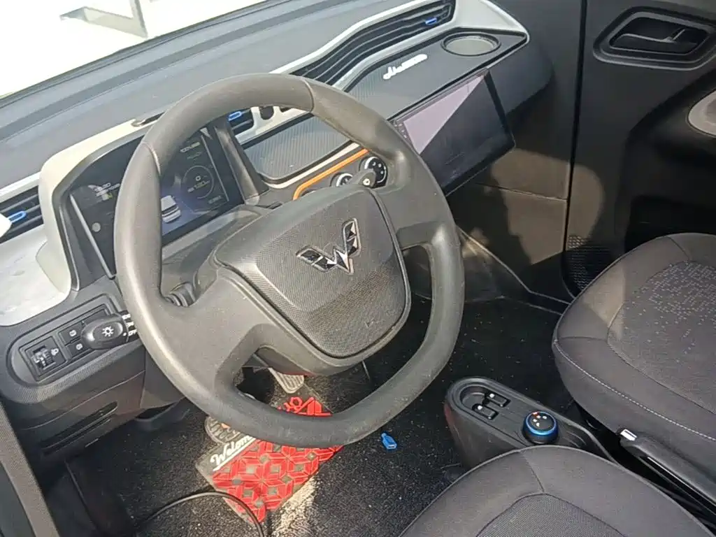Wuling MINIEV — миниатюра 11