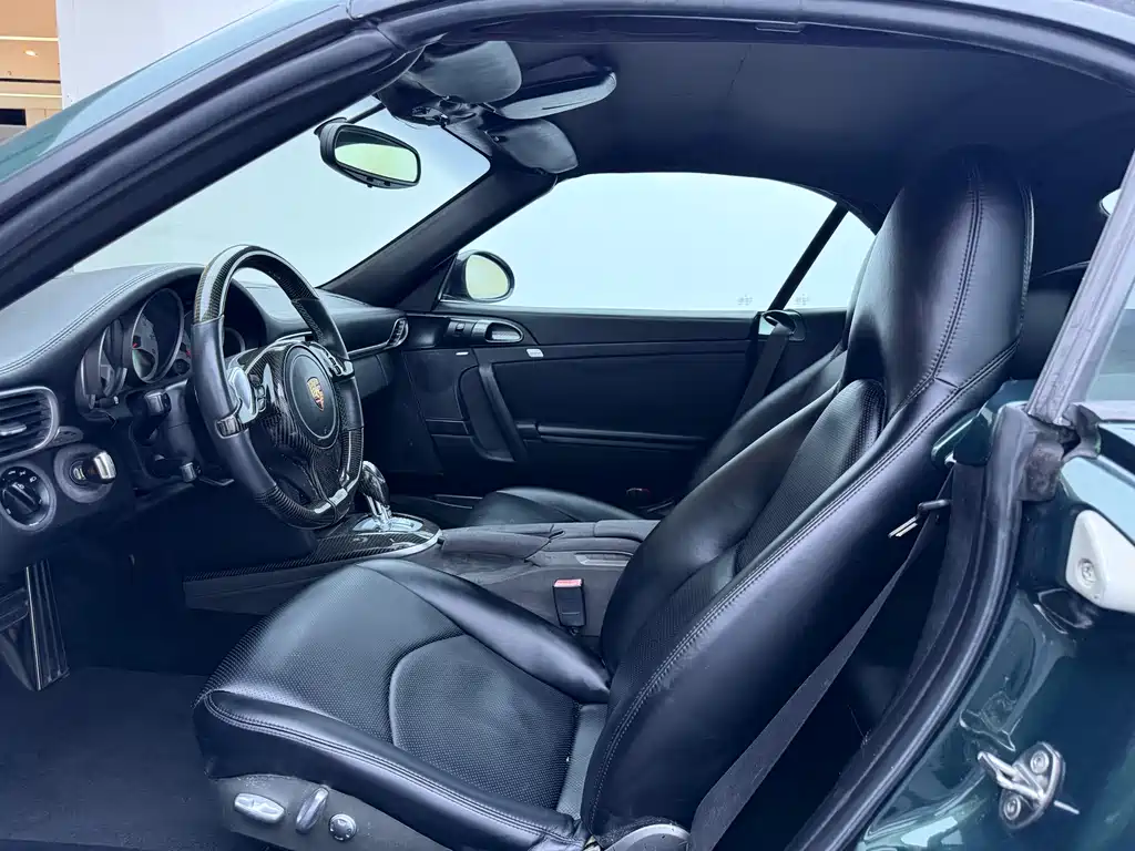 Porsche 911 2010 Carrera 4S Cabriolet 3.8L