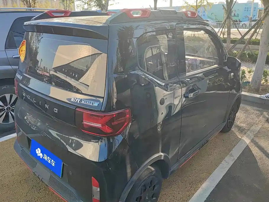 Wuling MINIEV — миниатюра 3