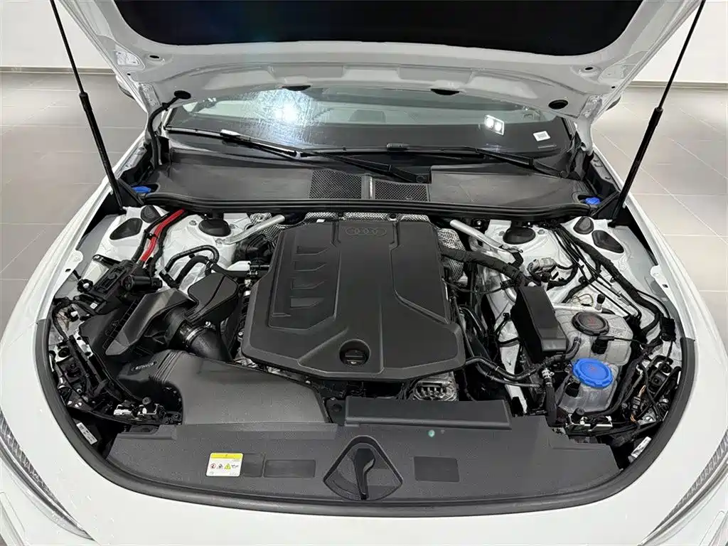 Audi A5L — миниатюра 8