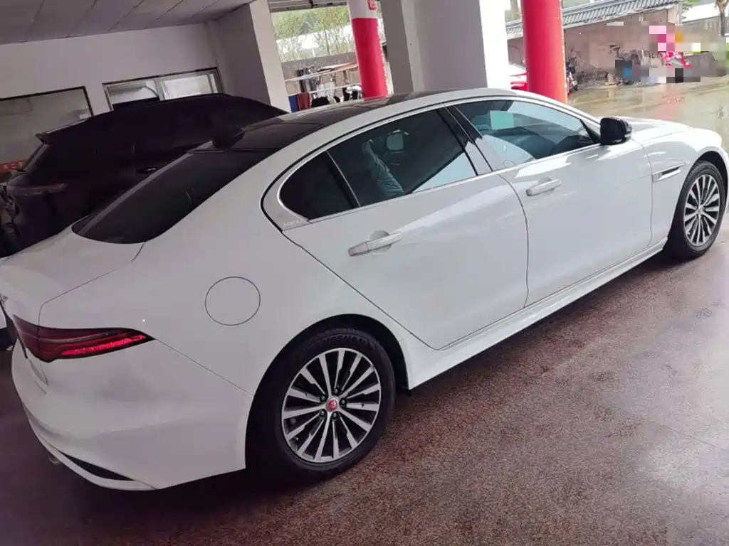 Jaguar XEL — миниатюра 7