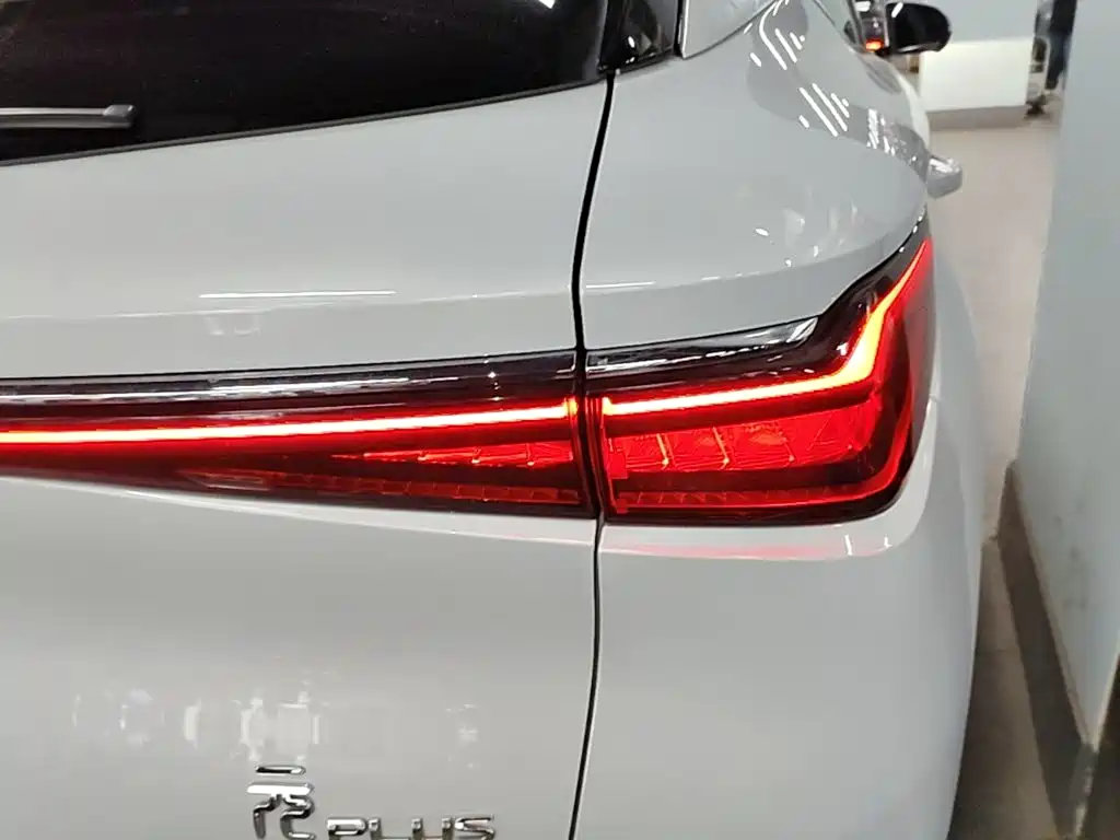 BYD Yuan Plus — миниатюра 8